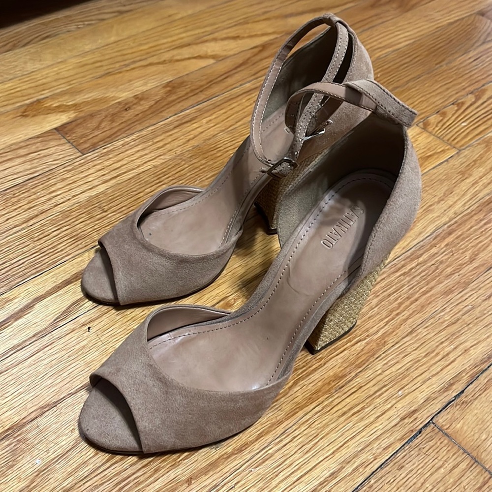 Peep toe heels